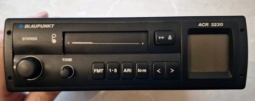 Klassisches autoradio mit - autoradio,
